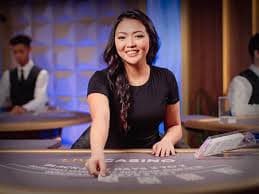 Platform batak 5d menampilkan pasar Liga 1, permainan dealer langsung, dan slot